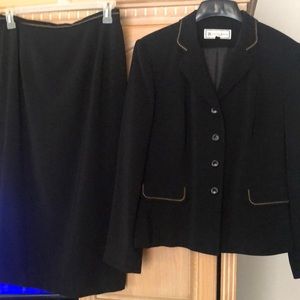 Gorgeous two piece skirt suit by Travis Ayres